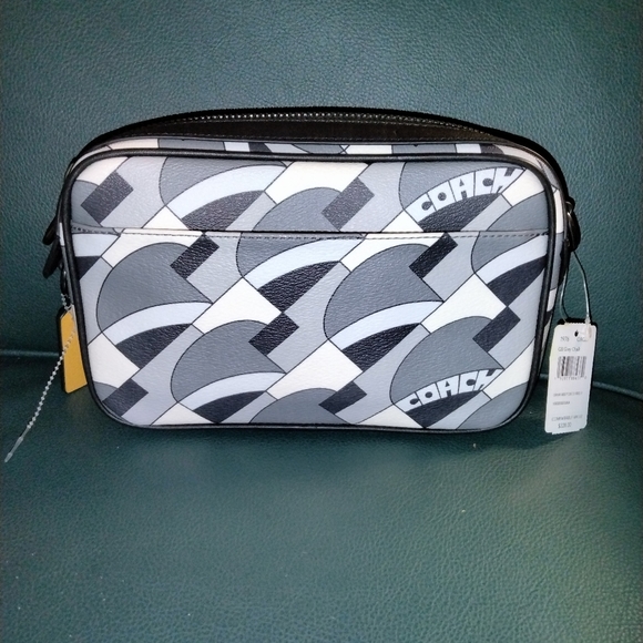 Coach make up bag - Picture 2 of 2